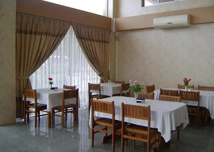 Royal Boss Hotel